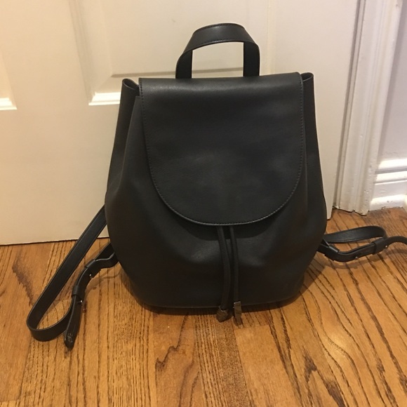 everlane leather backpack